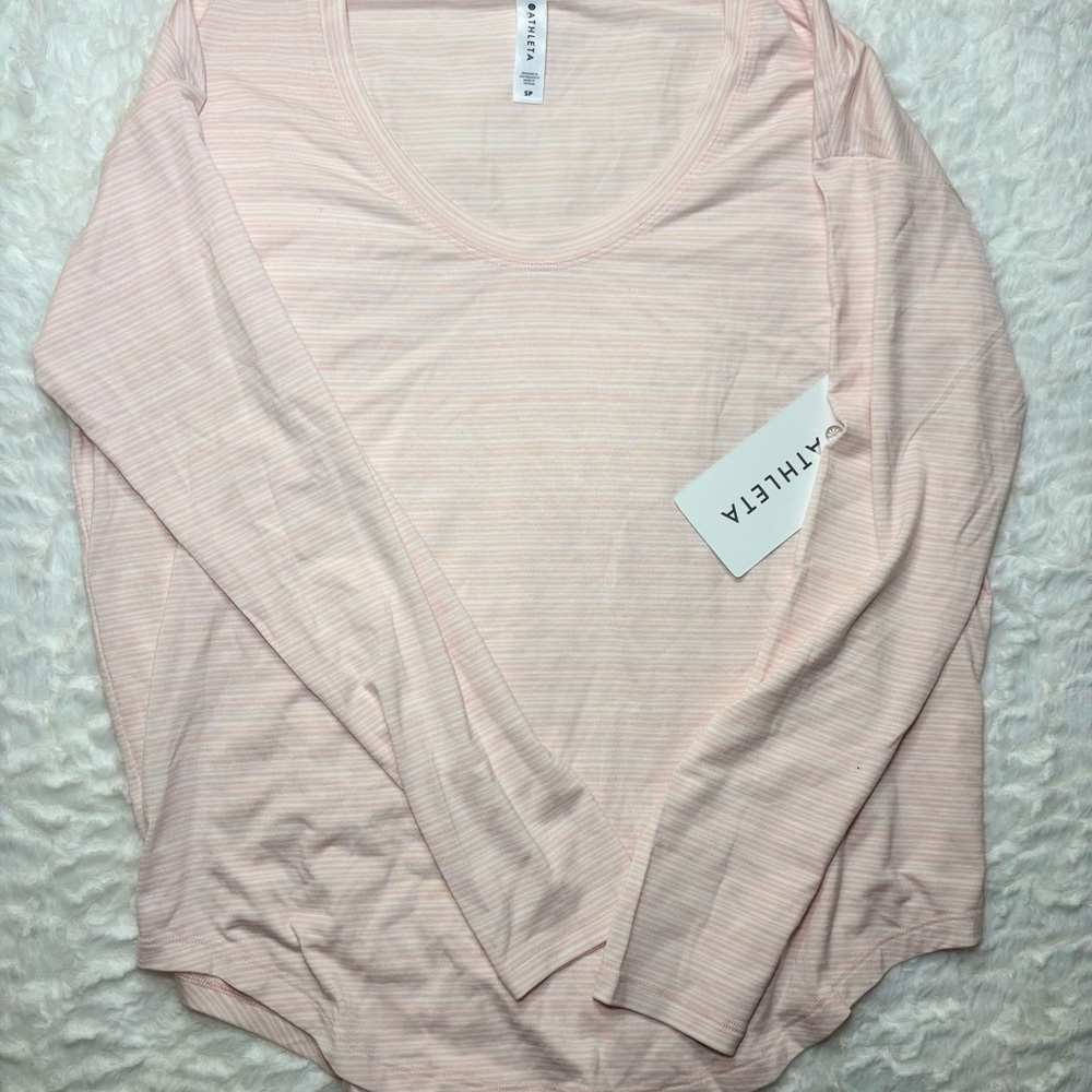 Athleta Women's Light Pink Long Sleeve Tee